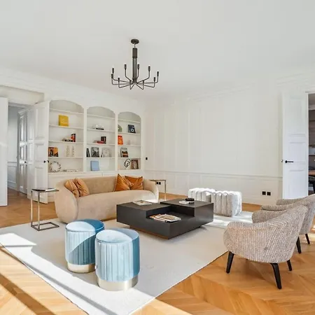 Apartment De Luxe Avec Vue Sur La Tour Eiffel A